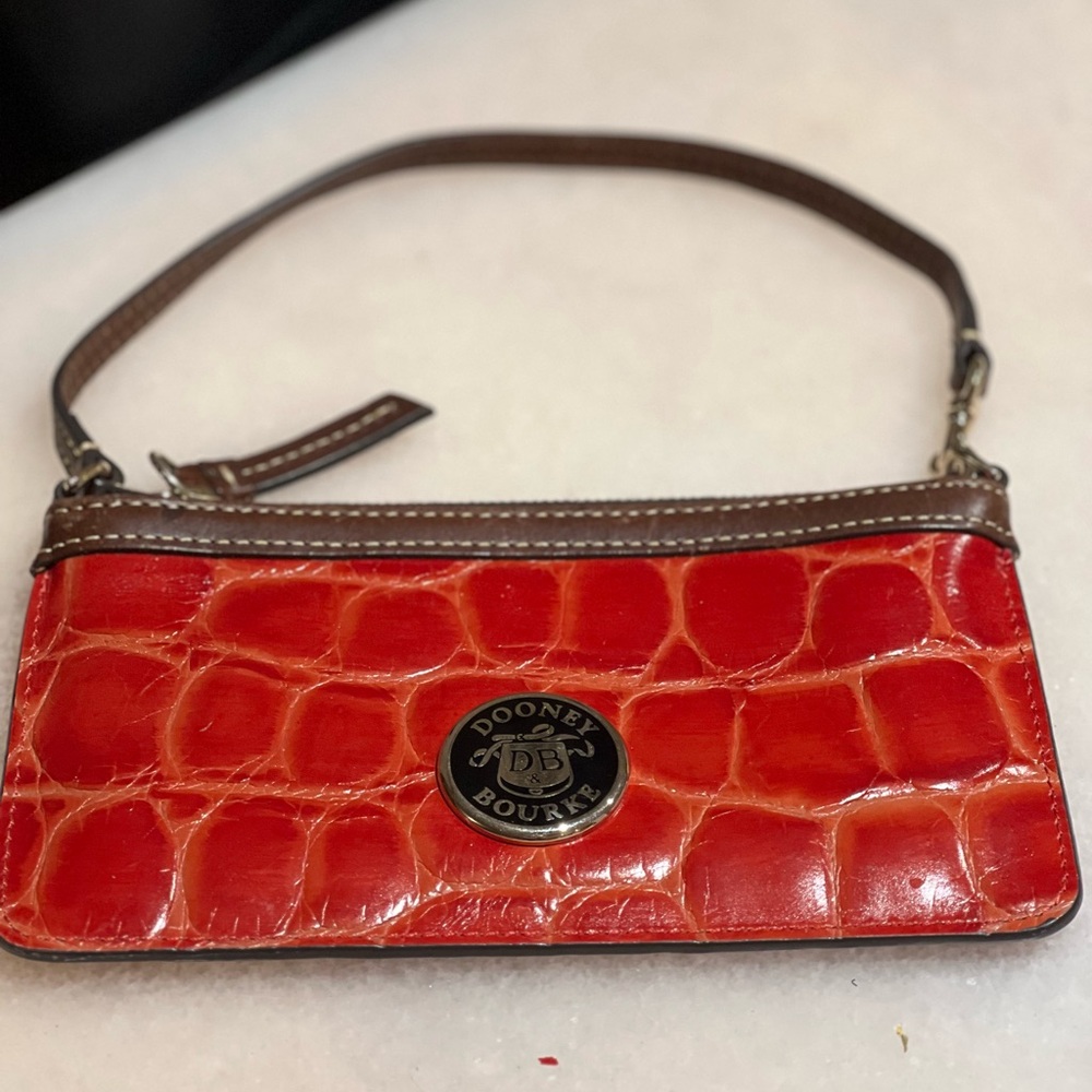 Dooney & Bourke wristlet